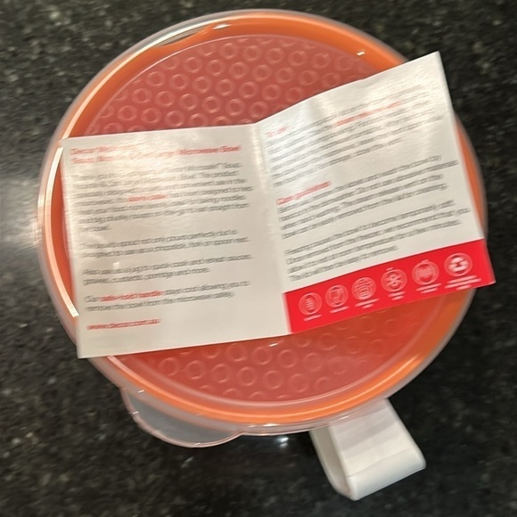 NEW Microwave Bowl 4.85 Cups by Studio Decor Orange Bowl Lid Dorm Life Halloween - Picture 6 of 7